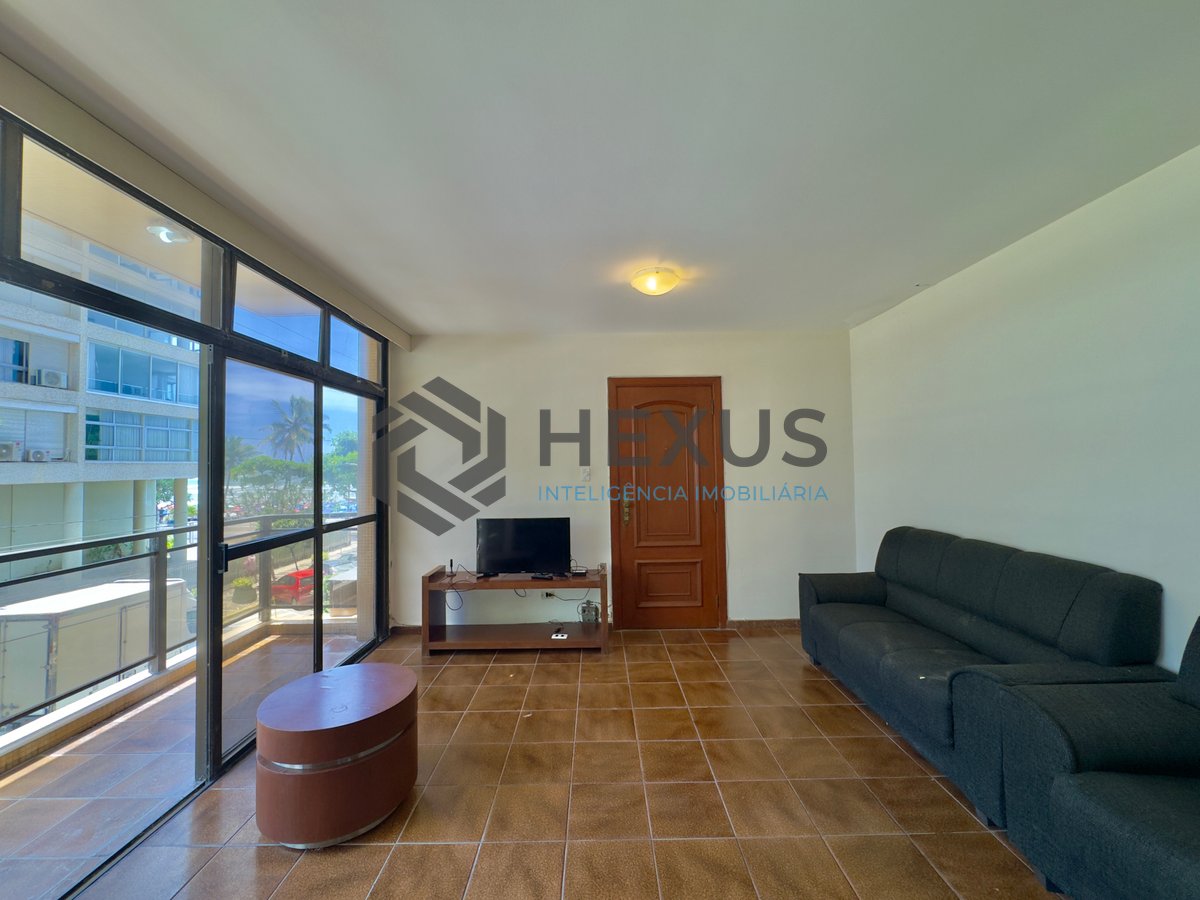 Foto 10 de Apartamento frente mar com varanda na Praia das Pitangueiras, Guaruja