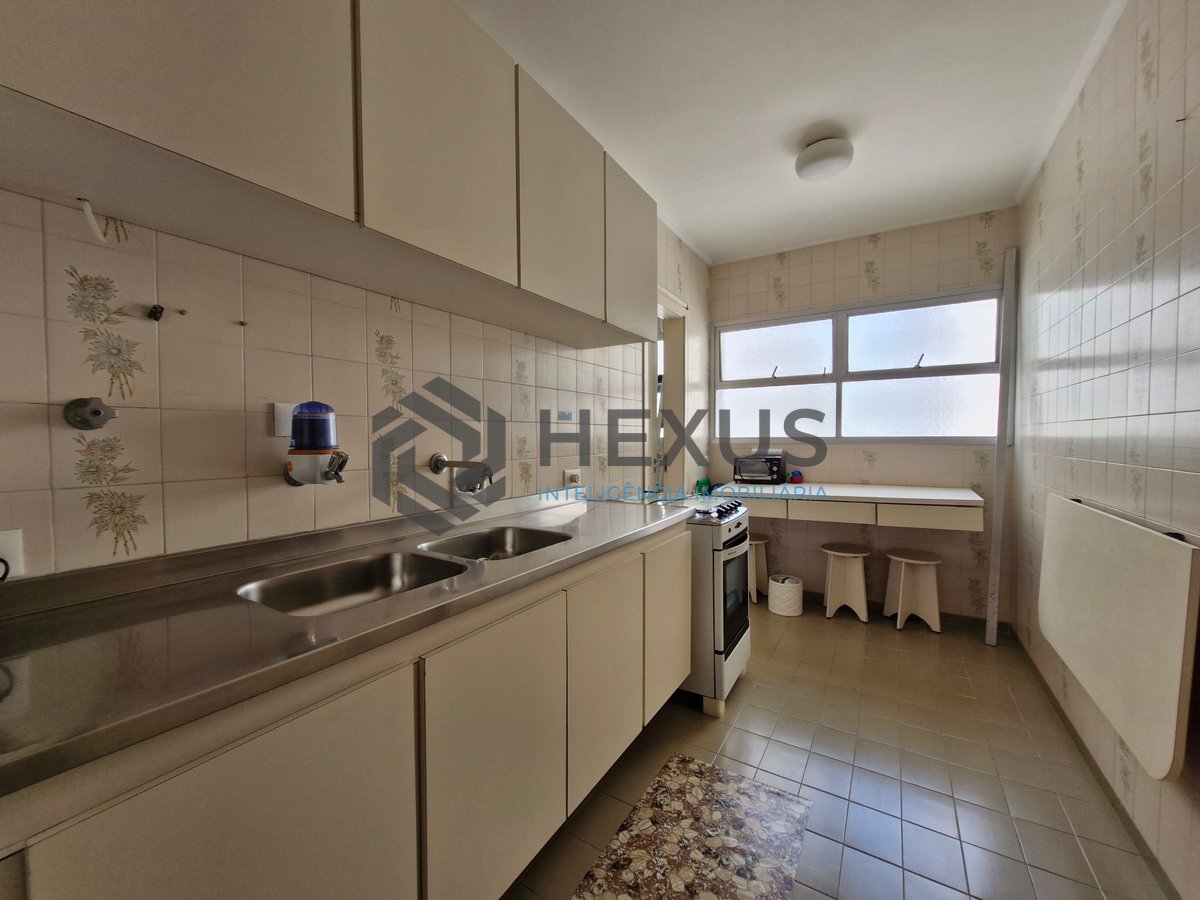 Foto 25 de Apartamento com varanda vista mar e lazer na beira mar da Praia das Pitangueiras, Guaruja