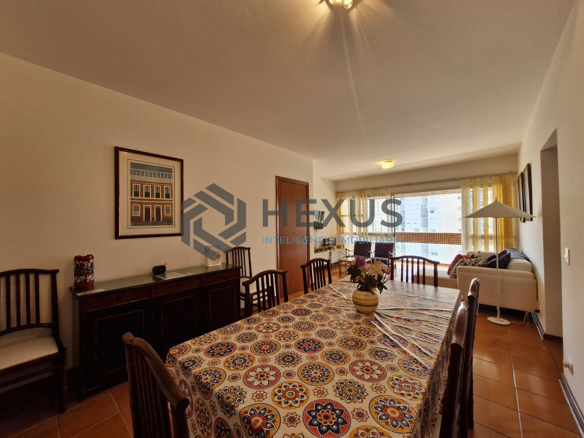 Foto 6 de Apartamento com varanda vista mar e lazer na beira mar da Praia das Pitangueiras, Guaruja