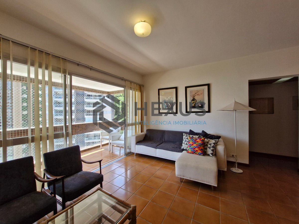 Foto 9 de Apartamento com varanda vista mar e lazer na beira mar da Praia das Pitangueiras, Guaruja