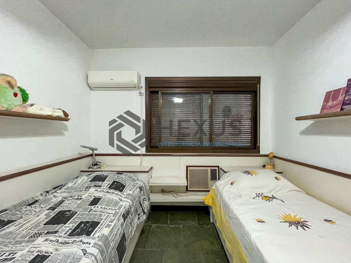 Foto 11 de Apartamento com varanda na Praia das Pitangueiras, Guaruja