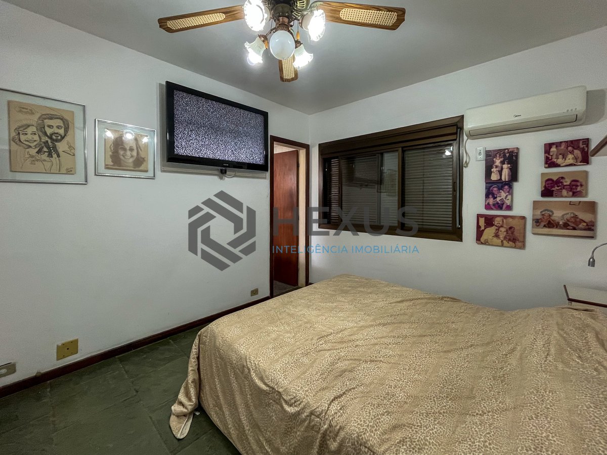 Foto 18 de Apartamento com varanda na Praia das Pitangueiras, Guaruja