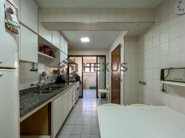 Foto 22 de Apartamento com varanda na Praia das Pitangueiras, Guaruja