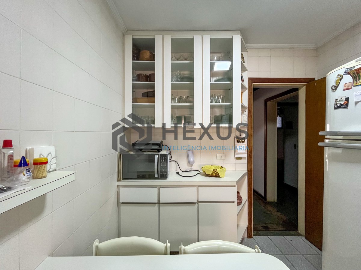 Foto 24 de Apartamento com varanda na Praia das Pitangueiras, Guaruja