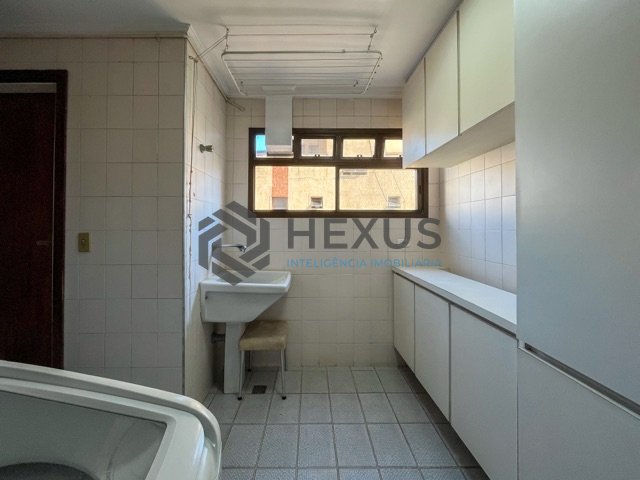 Foto 26 de Apartamento com varanda na Praia das Pitangueiras, Guaruja