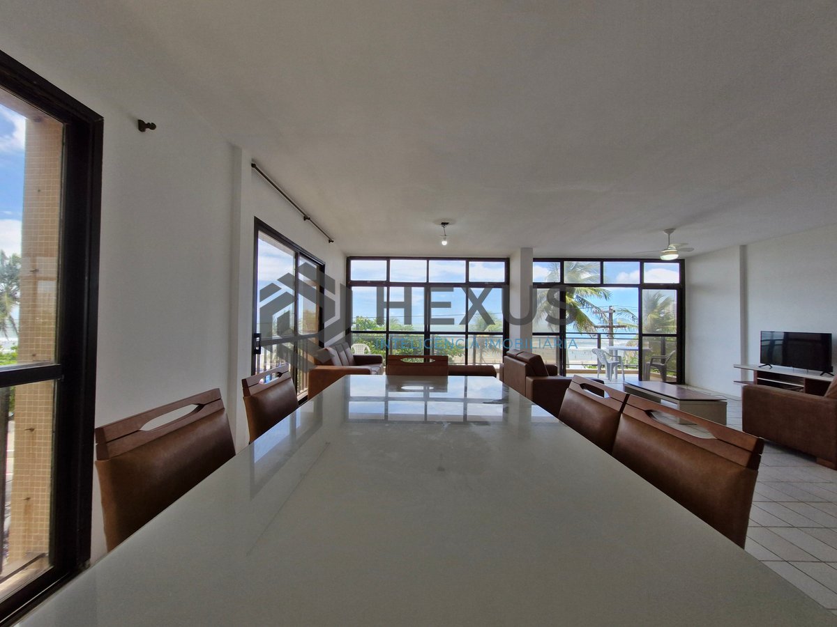 Foto 11 de Apartamento frente mar com varanda vista mar na Praia das Pitangueiras, Guaruja