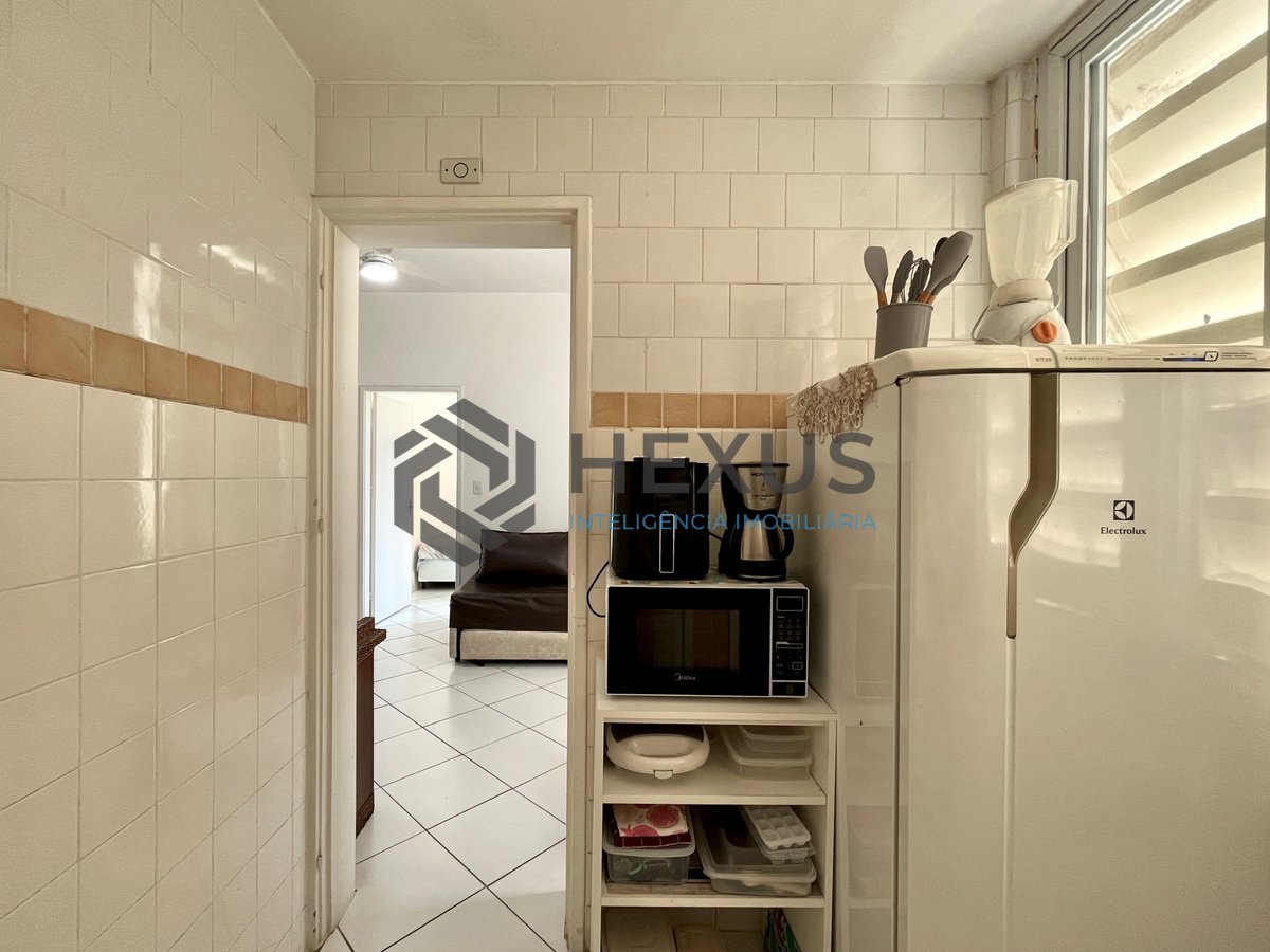 Foto 8 de Apartamento mobiliado a uma quadra da Praia das Pitangueiras, Guarujá