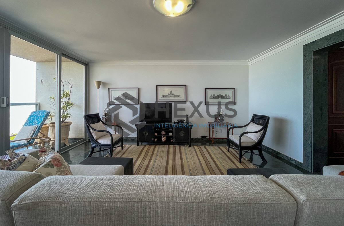 Foto 5 de Apartamento reformado frente mar com varanda nas Pitangueiras, Guarujá