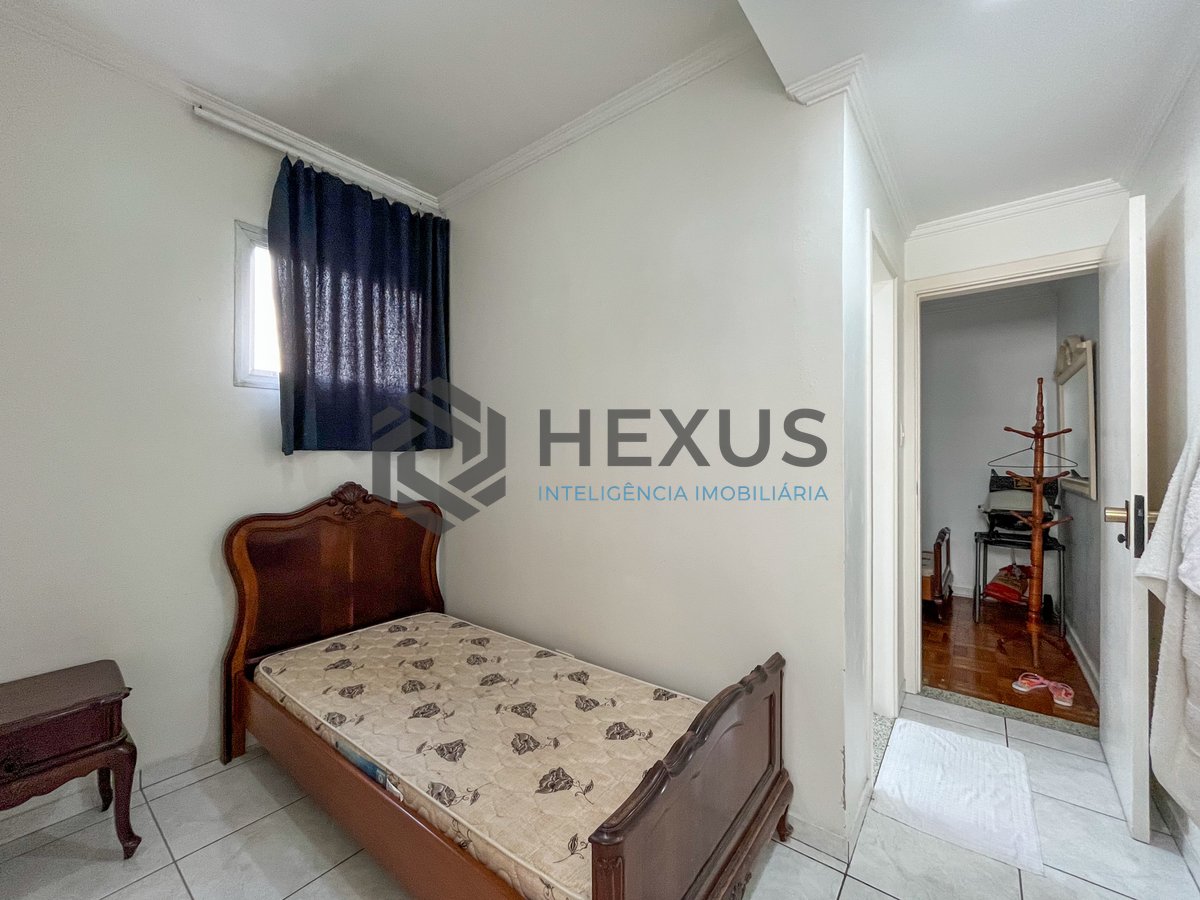 Foto 48 de Apartamento reformado frente mar com varanda nas Pitangueiras, Guarujá
