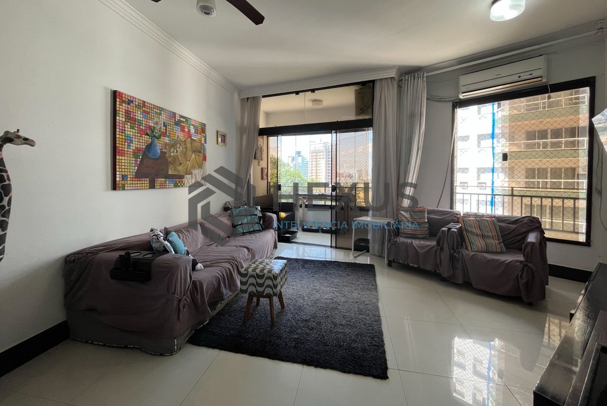 Foto 2 de Apartamento com varanda vista mar na beira mar da Praia das Pitangueiras, Guarujá