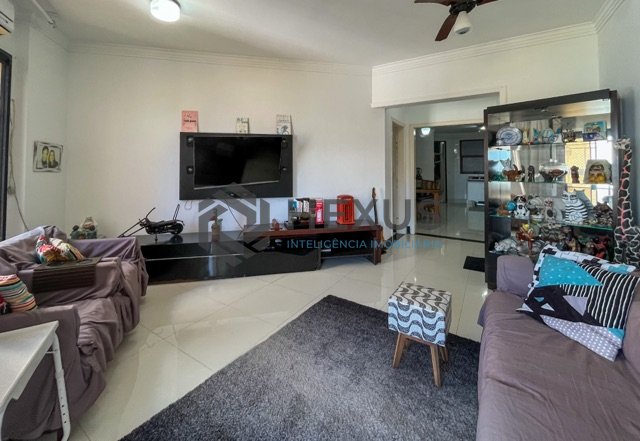 Foto 5 de Apartamento com varanda vista mar na beira mar da Praia das Pitangueiras, Guarujá