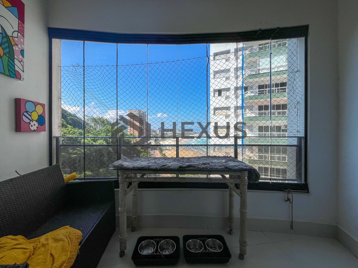 Foto 7 de Apartamento com varanda vista mar na beira mar da Praia das Pitangueiras, Guarujá