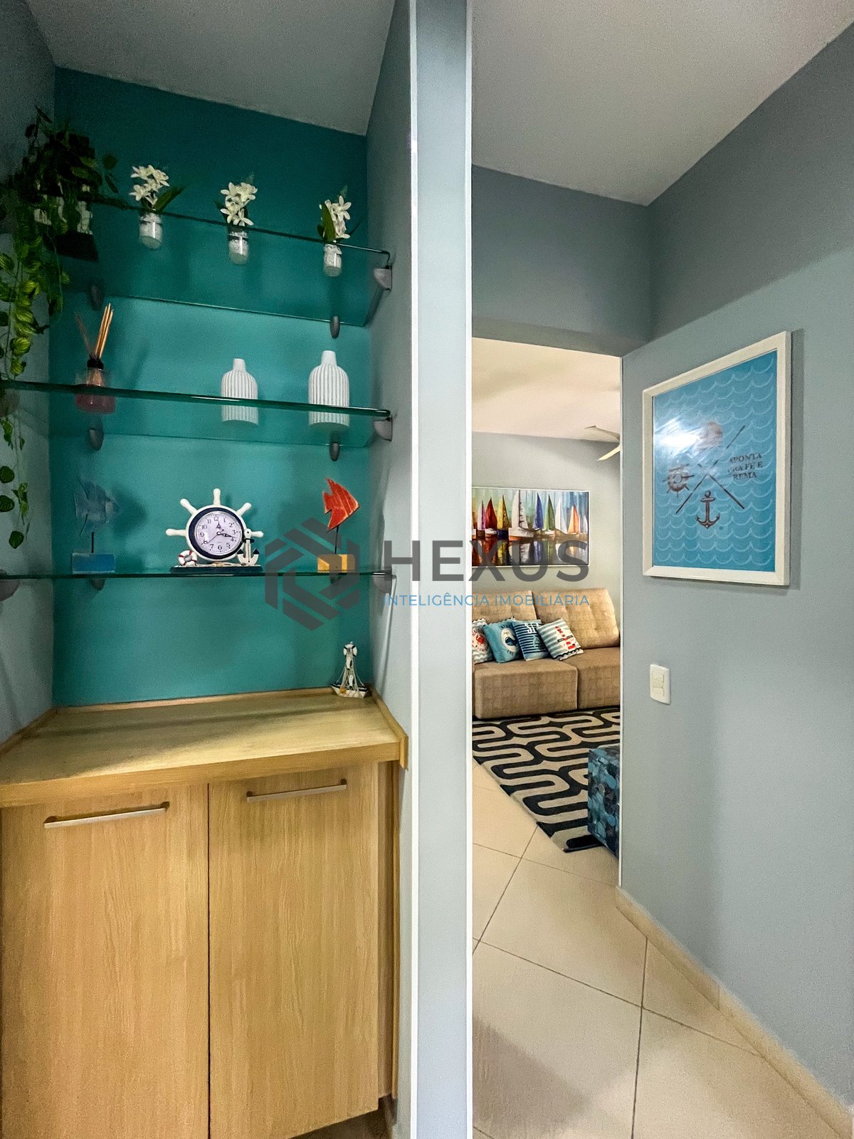 Foto 11 de Apartamento com varanda e lazer na Praia das Pitangueiras, Guaruja