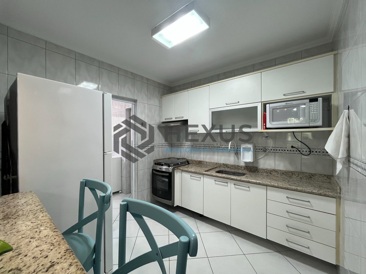 Foto 25 de Apartamento com varanda e lazer na Praia das Pitangueiras, Guaruja