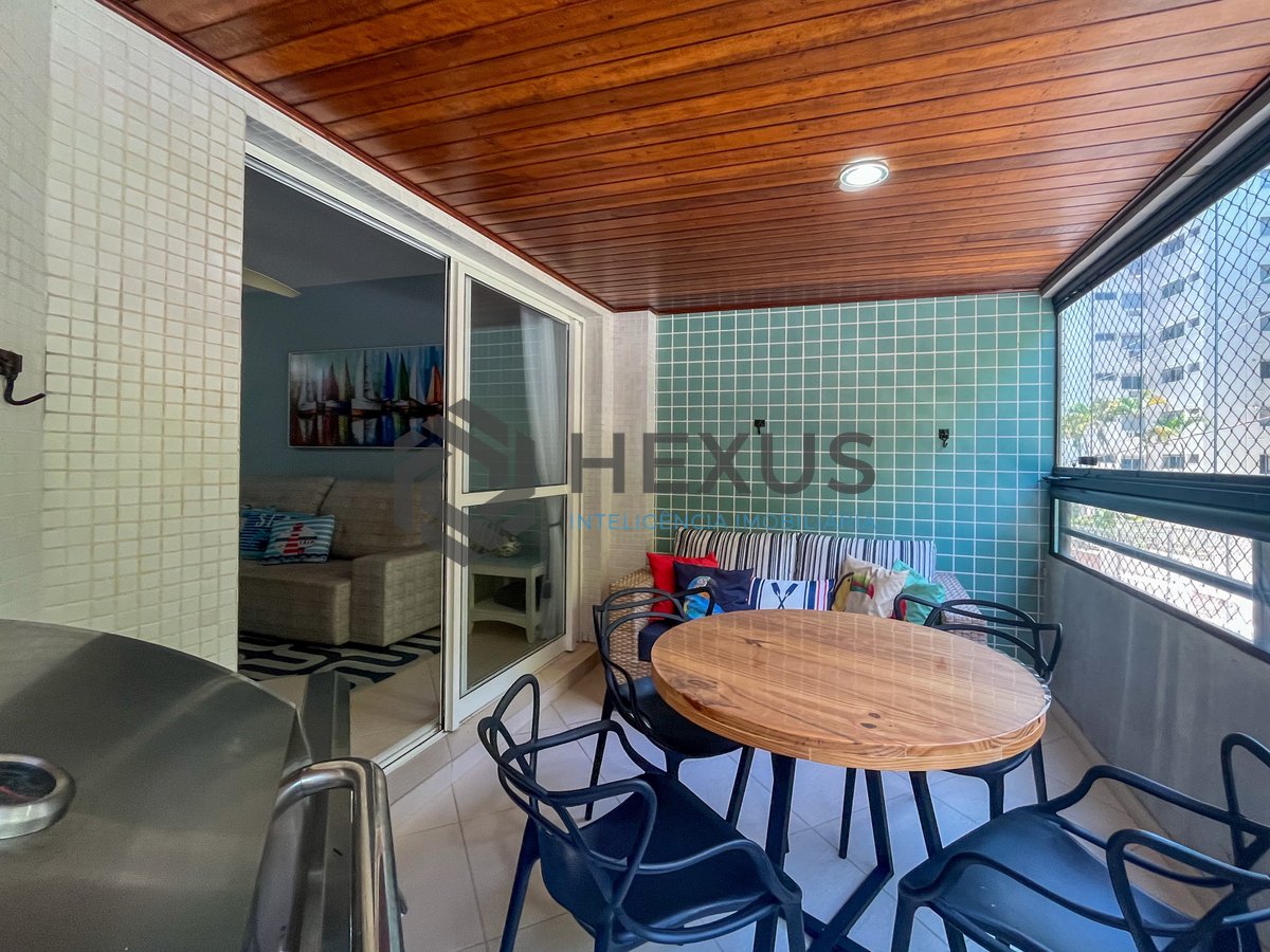 Foto 4 de Apartamento com varanda e lazer na Praia das Pitangueiras, Guaruja