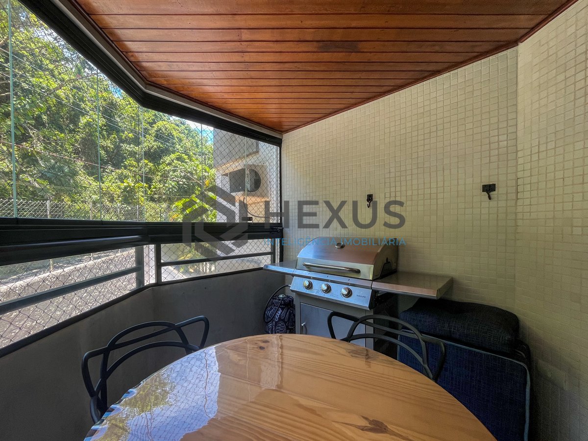 Foto 10 de Apartamento com varanda e lazer na Praia das Pitangueiras, Guaruja
