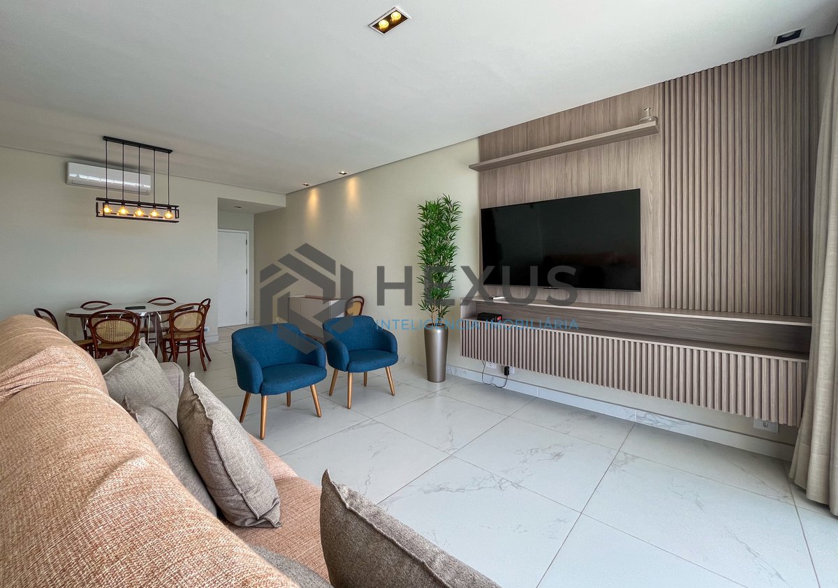 Foto 10 de Apartamento reformado frente mar com varanda na Praia das Pitangueiras, Guaruja