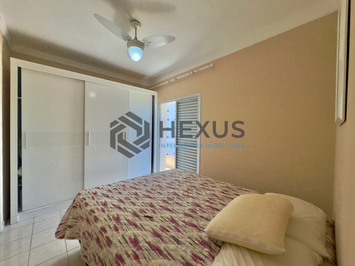 Foto 10 de Apartamento reformado com varanda e lazer na Praia das Asturias, Guaruja