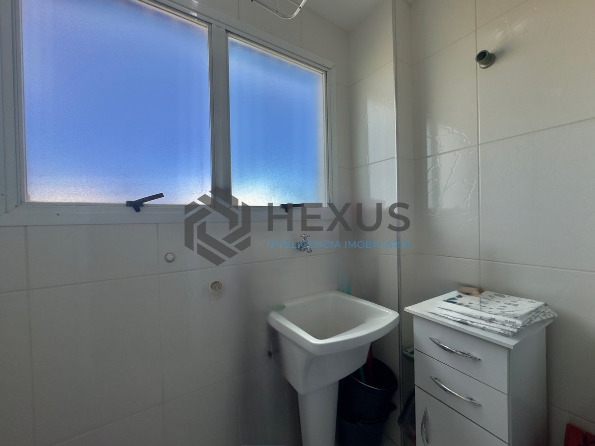 Foto 17 de Apartamento com varanda vista mar e lazer na Praia do Tombo, Guaruja