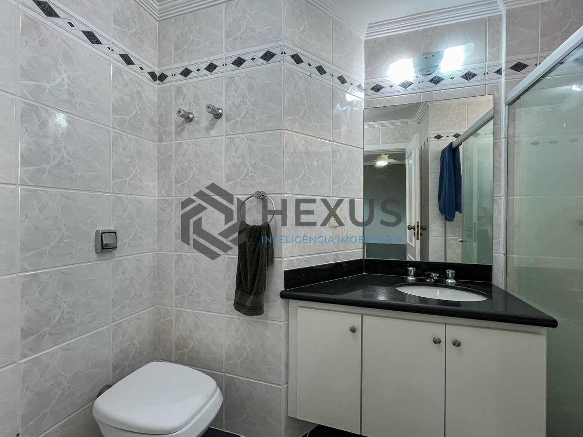 Foto 29 de Apartamento com varanda e lazer na Praia das Pitangueiras, Guaruja