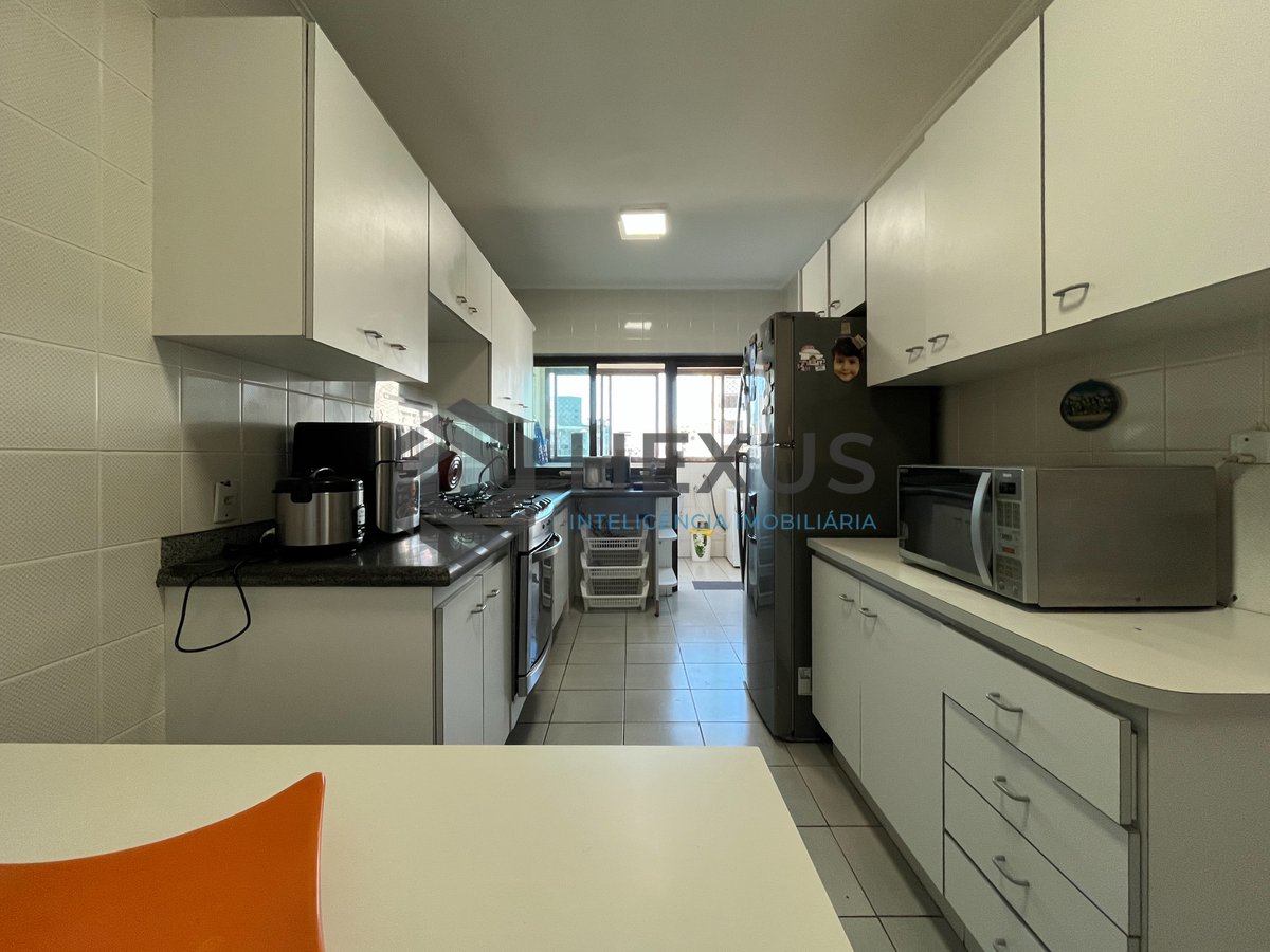 Foto 35 de Apartamento com varanda e lazer na Praia das Pitangueiras, Guaruja