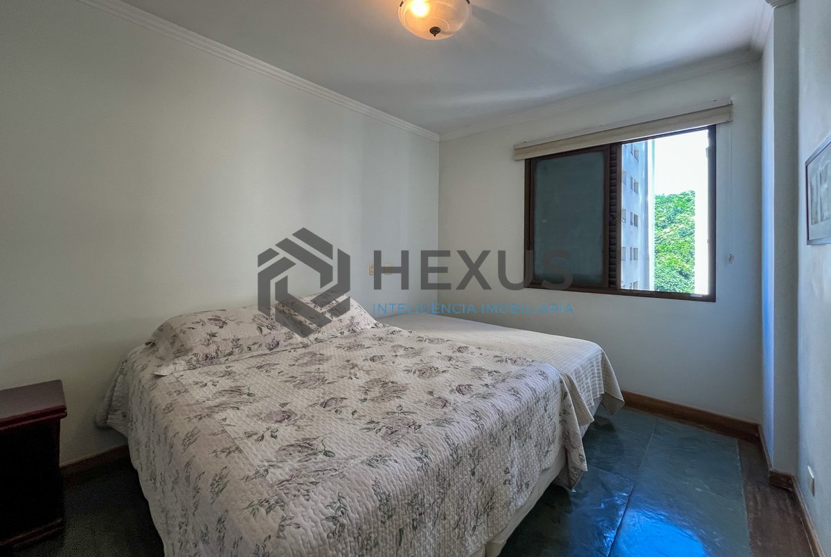 Foto 18 de Apartamento com varanda e lazer na Praia das Pitangueiras, Guaruja