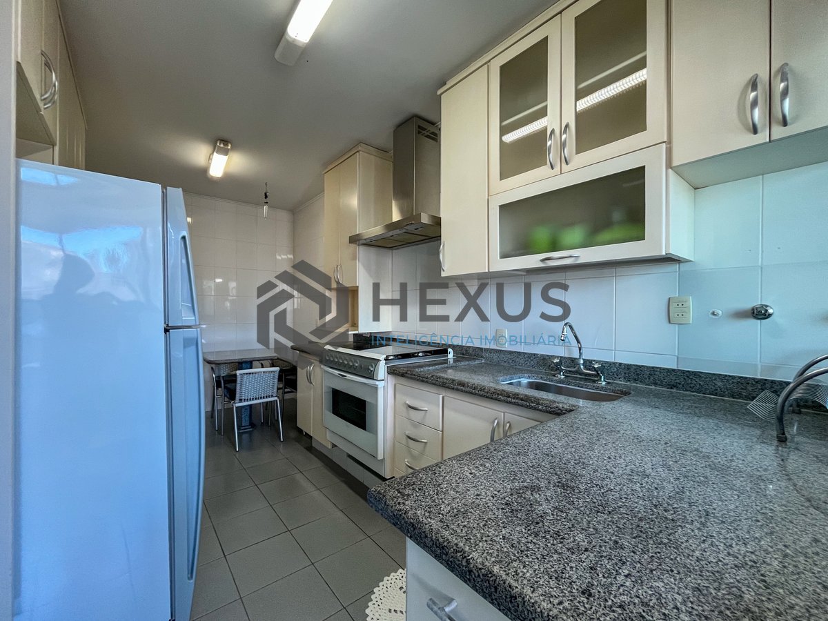 Foto 33 de Apartamento com varanda e lazer na Praia das Pitangueiras, Guaruja