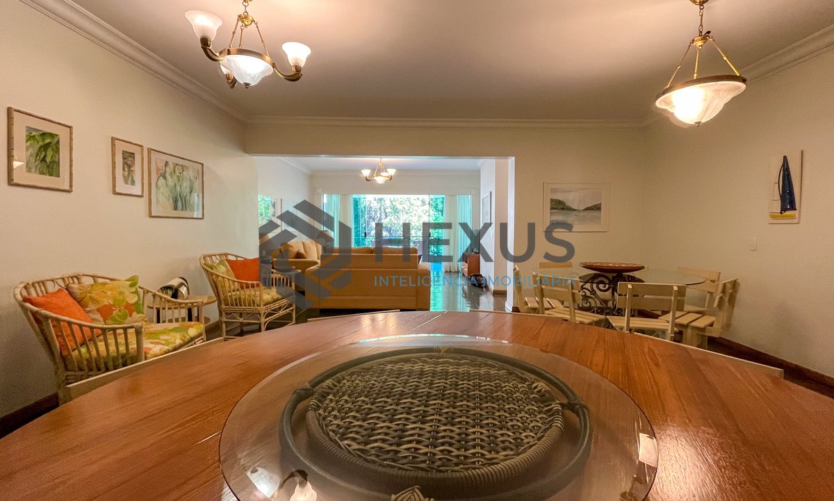 Foto 6 de Apartamento com varanda e lazer na Praia das Pitangueiras, Guaruja