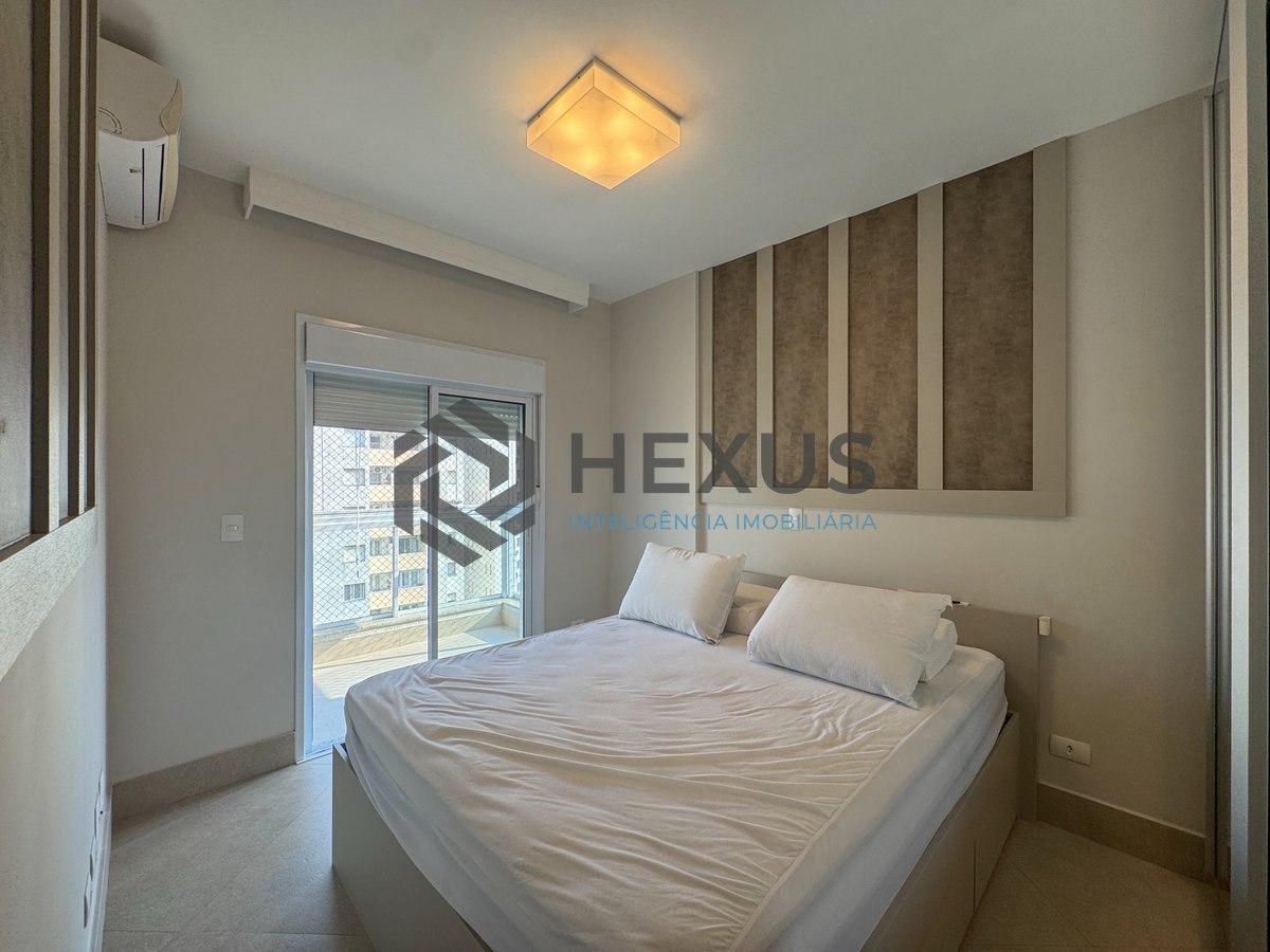 Foto 20 de Apartamento reformado com varanda gourmet e lazer na Praia das Pitangueiras, Guaruja
