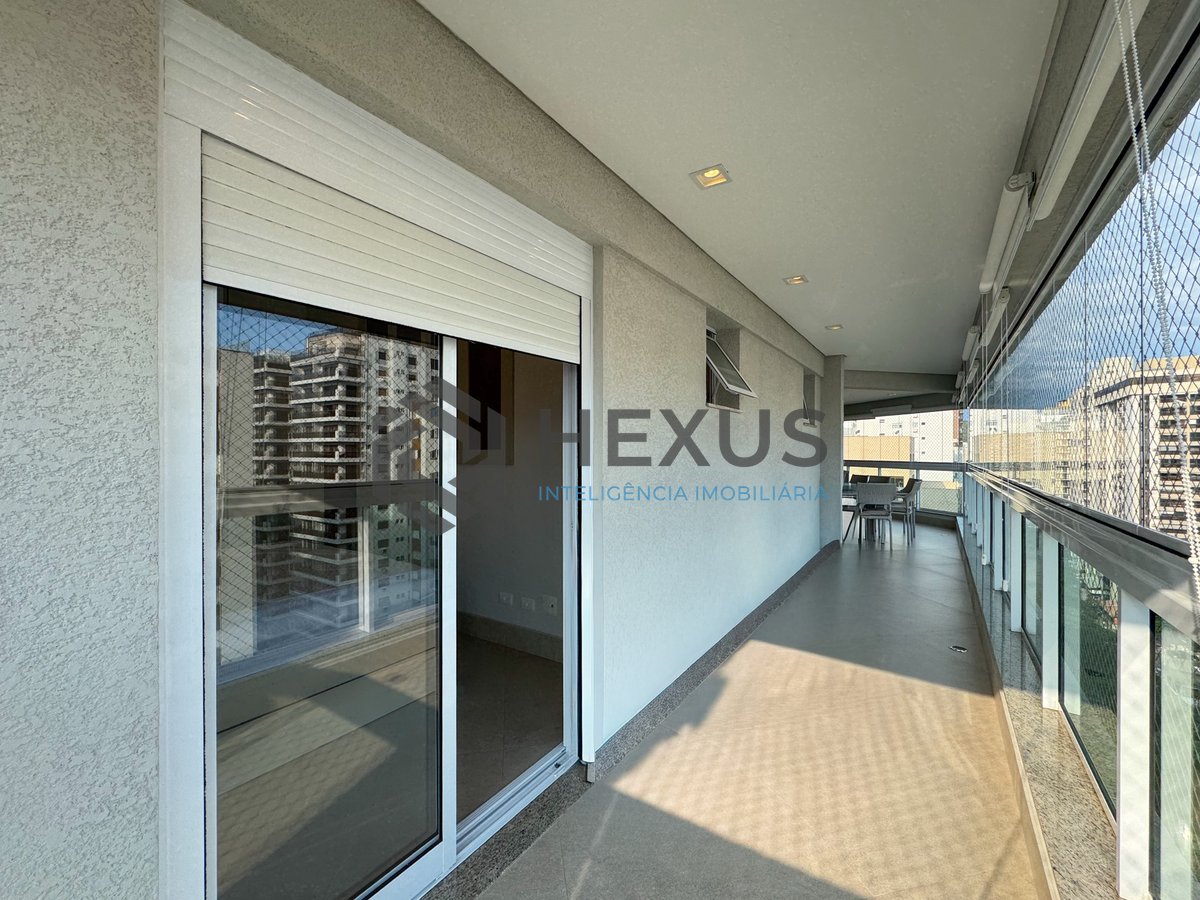 Foto 24 de Apartamento reformado com varanda gourmet e lazer na Praia das Pitangueiras, Guaruja