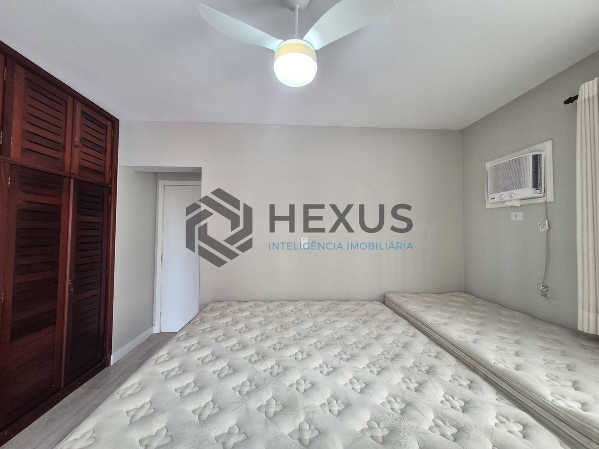 Foto 26 de Apartamento reformado com varanda gourmet e vista mar na beira mar da Praia das Asturias, Guaruja