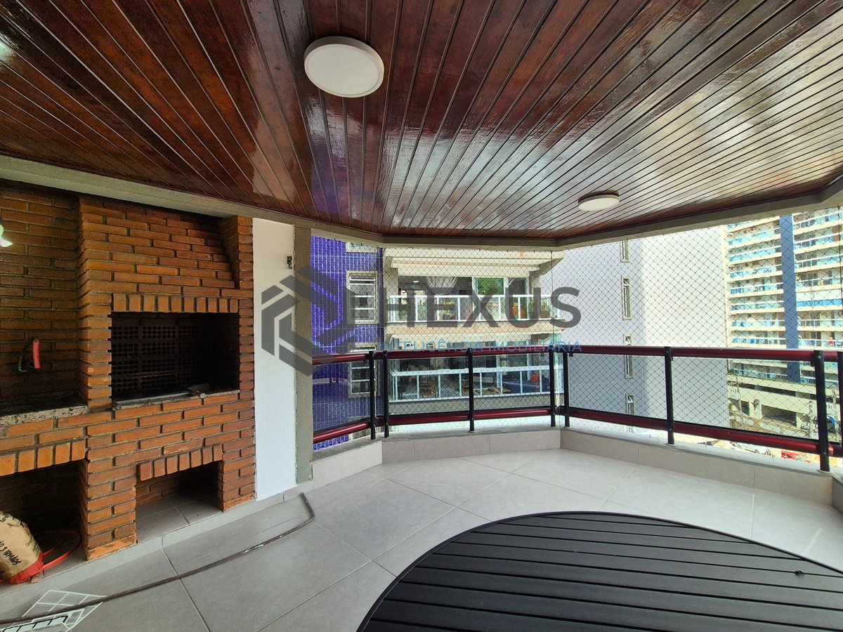 Foto 4 de Apartamento reformado com varanda gourmet e vista mar na beira mar da Praia das Asturias, Guaruja
