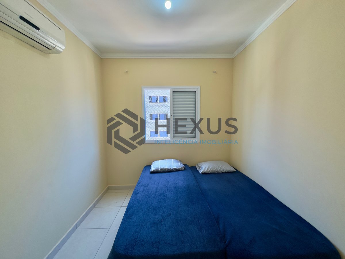 Foto 23 de Apartamento reformado com varanda e lazer na Praia da Enseada, Guaruja
