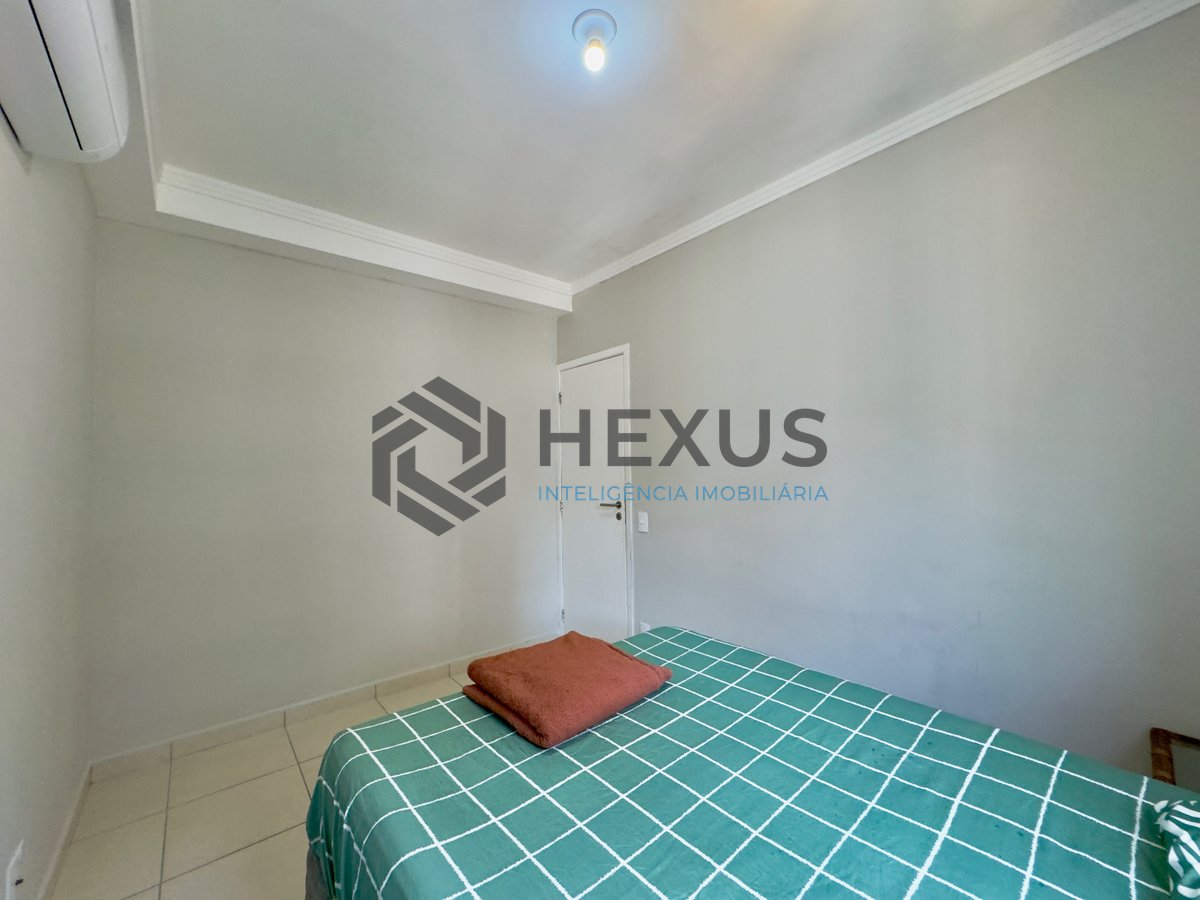 Foto 29 de Apartamento reformado com varanda e lazer na Praia da Enseada, Guaruja
