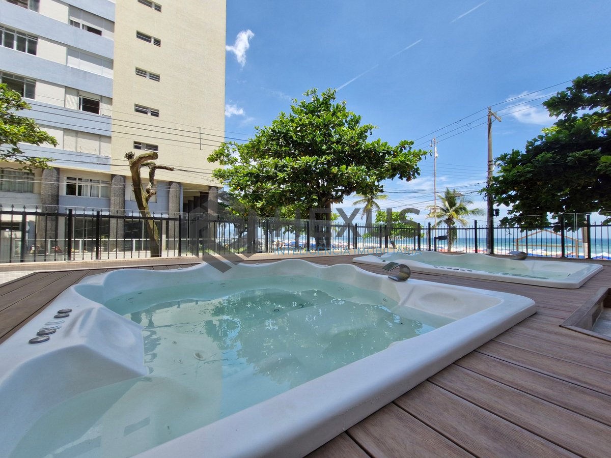 Foto 50 de Apartamento reformado frente mar com varanda e lazer na Praia das Pitangueiras, Guaruja