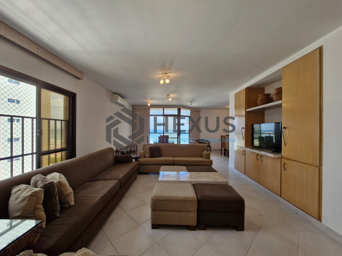Foto 2 de Apartamento reformado frente mar com varanda e lazer na Praia das Pitangueiras, Guaruja