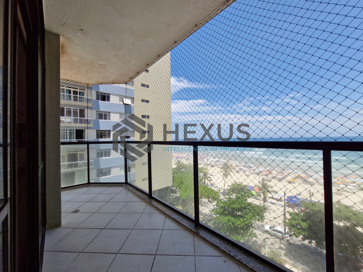 Foto 12 de Apartamento reformado frente mar com varanda e lazer na Praia das Pitangueiras, Guaruja