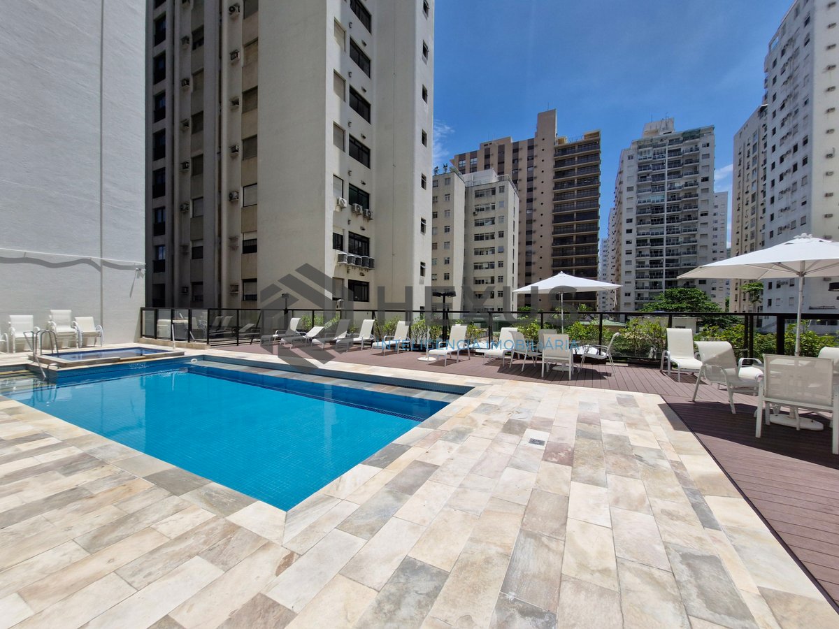 Foto 43 de Apartamento reformado frente mar com varanda e lazer na Praia das Pitangueiras, Guaruja
