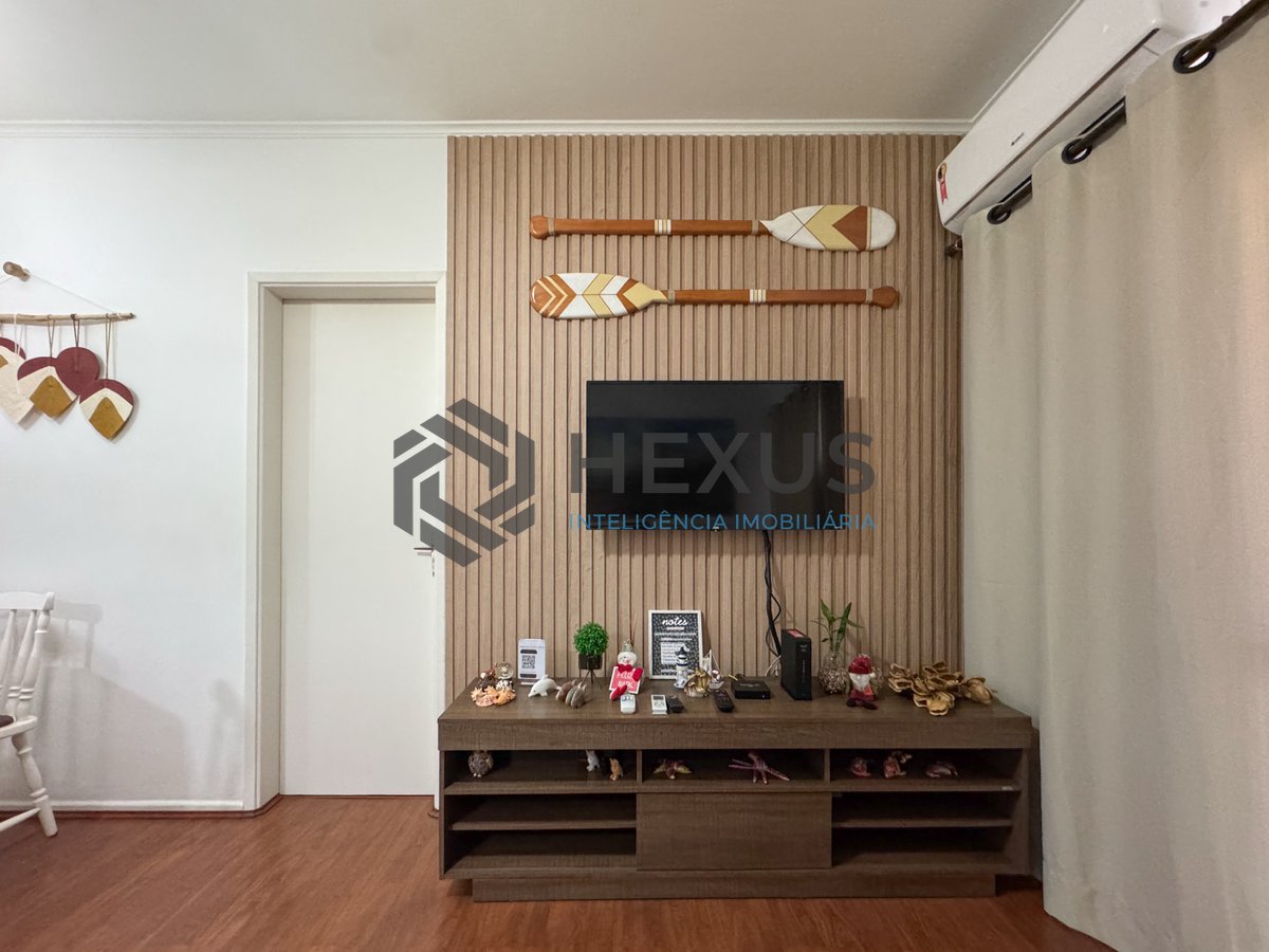Foto 8 de Apartamento com varanda e vista mar na Praia das Pitangueiras, Guaruja