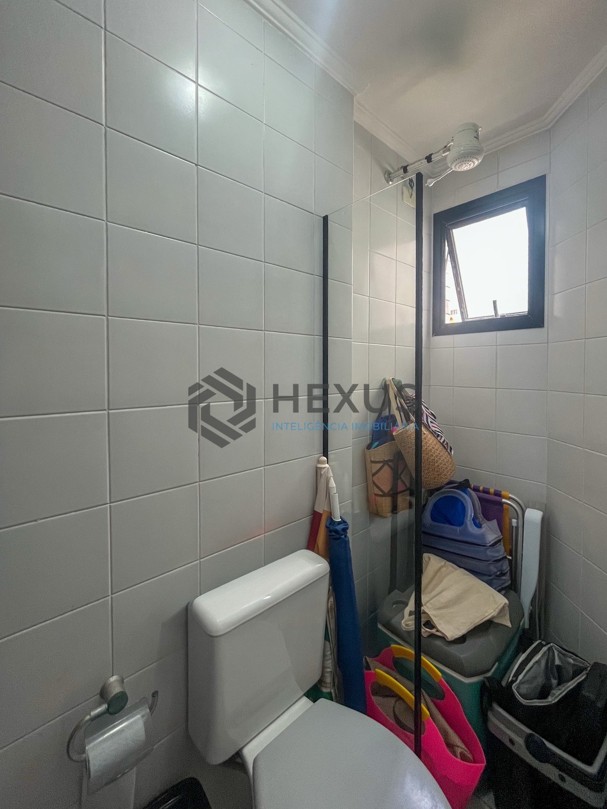 Foto 14 de Apartamento com varanda e lazer na beira mar da Praia das Asturias, Guaruja
