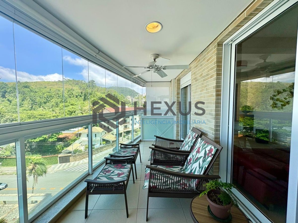 Foto 2 de Apartamento com varanda gourmet e lazer de clube na Praia da Enseada, Guaruja
