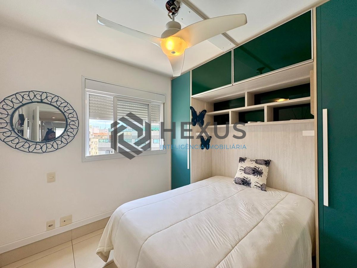 Foto 17 de Apartamento com varanda gourmet e lazer de clube na Praia da Enseada, Guaruja