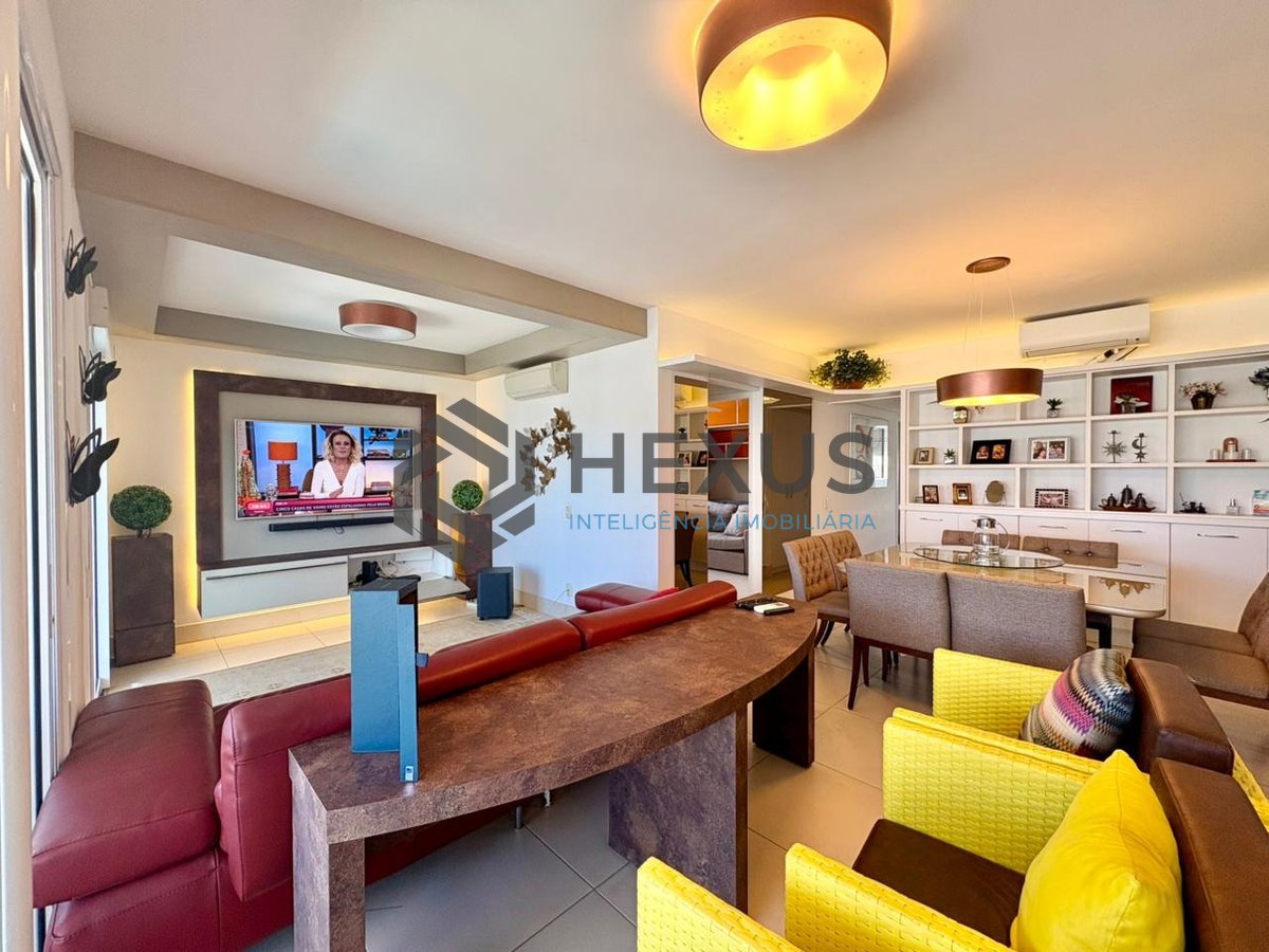 Foto 4 de Apartamento com varanda gourmet e lazer de clube na Praia da Enseada, Guaruja