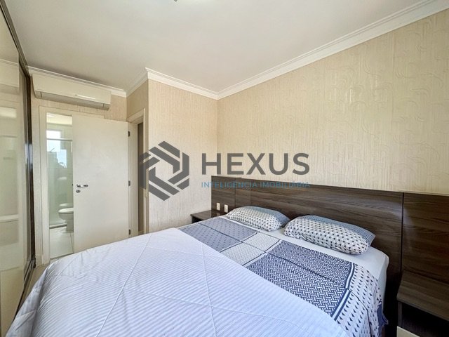 Foto 14 de Apartamento com varanda gourmet com vista mar e lazer de clube na beira mar da Praia da Enseada, Guaruja