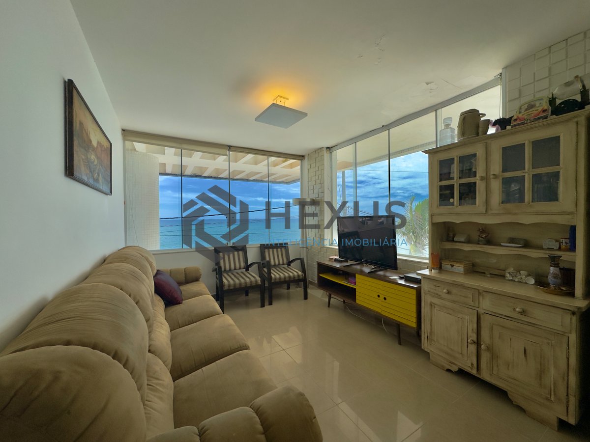 Foto 2 de Apartamento reformado frente mar na Praia das Pitangueiras, Guaruja