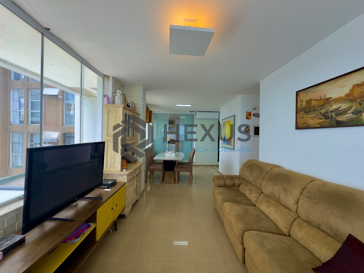 Foto 5 de Apartamento reformado frente mar na Praia das Pitangueiras, Guaruja