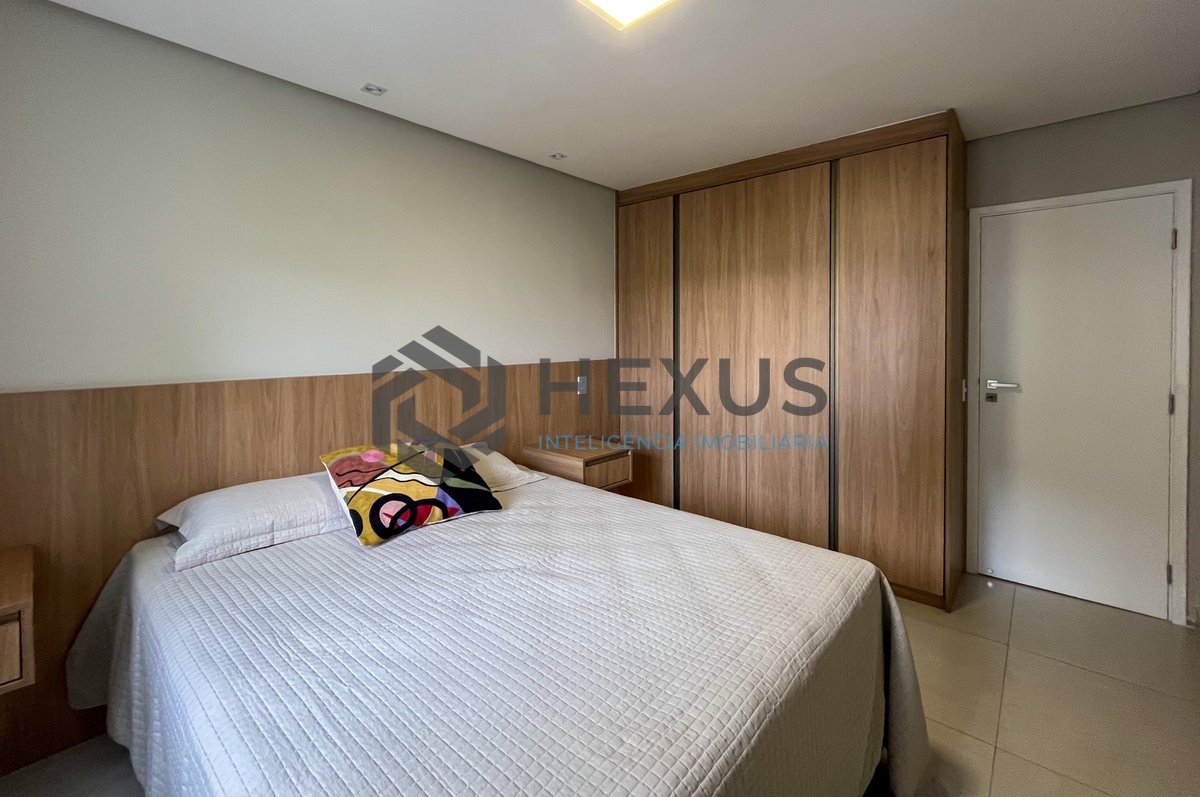 Foto 11 de Apartamento reformado com varanda vista mar e lazer na beira mar da Praia das Asturias, Guaruja