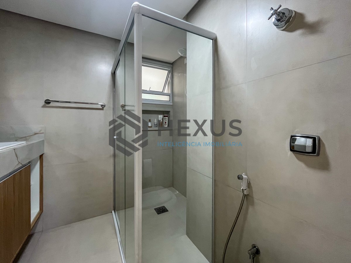 Foto 14 de Apartamento reformado com varanda vista mar e lazer na beira mar da Praia das Asturias, Guaruja