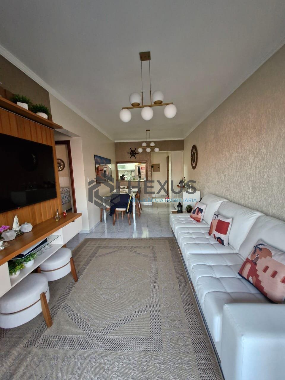 Foto 10 de Apartamento com varanda e lazer na Praia das Astúrias à venda, Guarujá