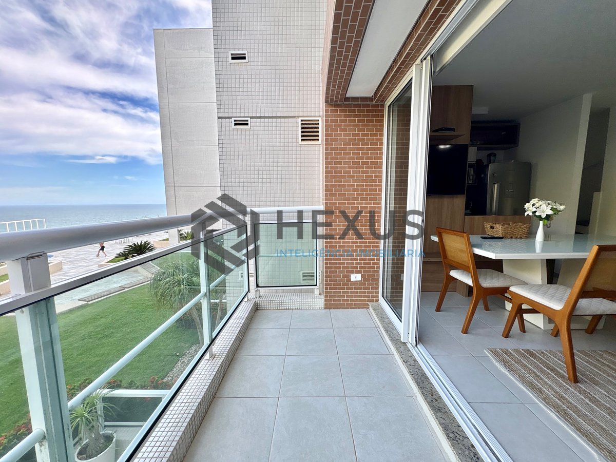 Foto 6 de Apartamento duplex com varanda e lazer de clube na Praia da Enseada, Guaruja